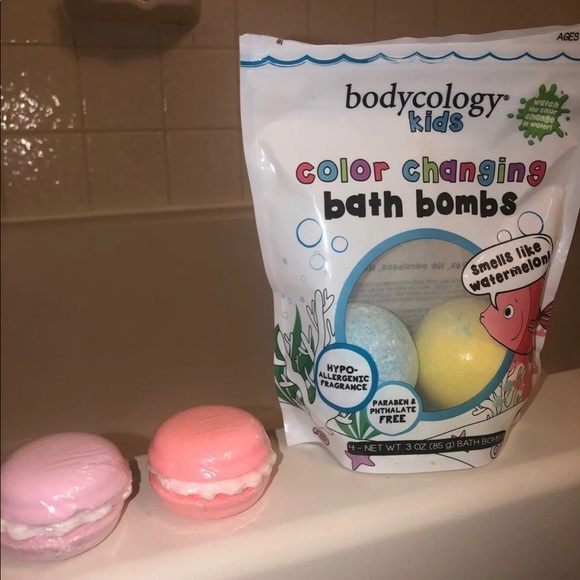 Other - color changing bath bomb bundle